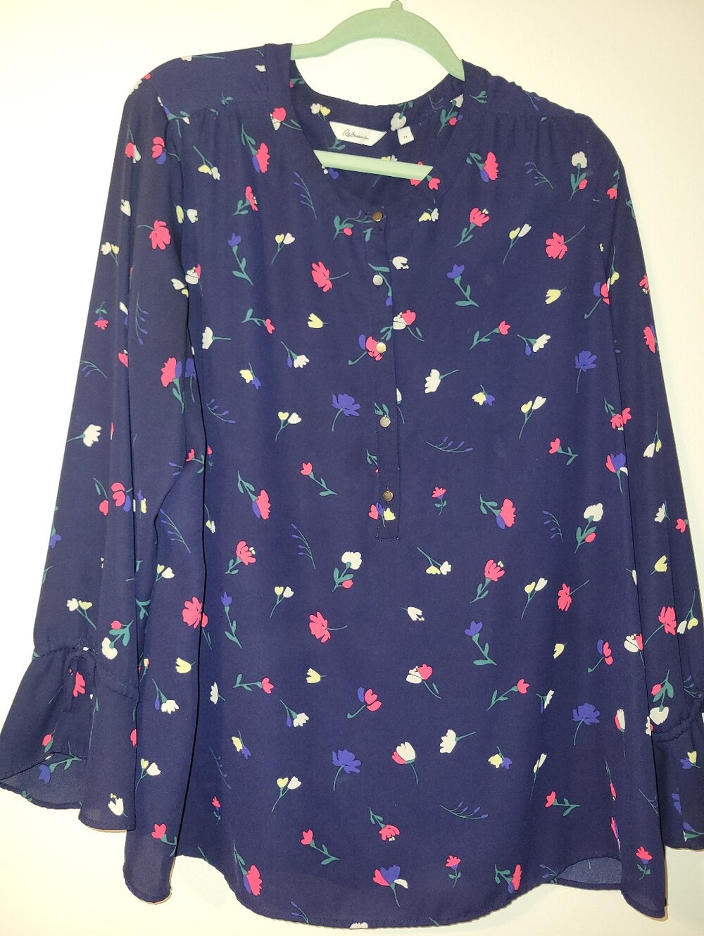Reitmans Navy Floral Button-Front Long-Sleeve Blouse